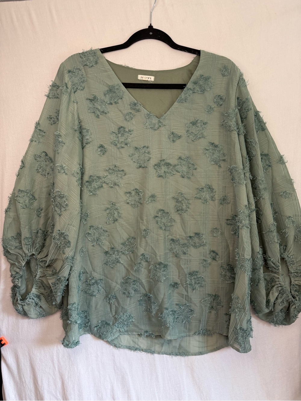 JODIFL Sage Textured V-Neck Balloon Sleeve Blouse - Soft Sage L